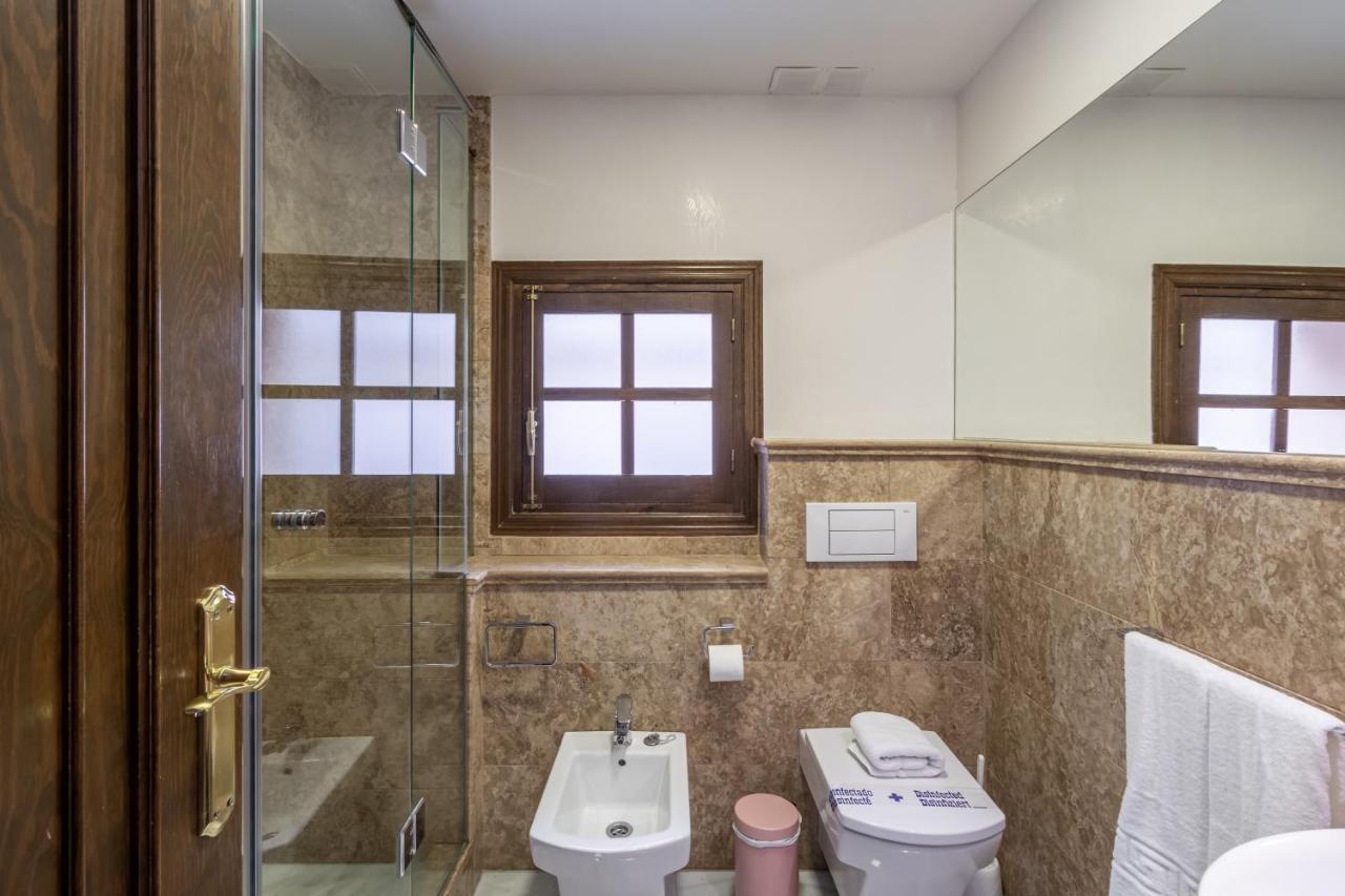 Bns Dauro Suites Granada Ngoại thất bức ảnh